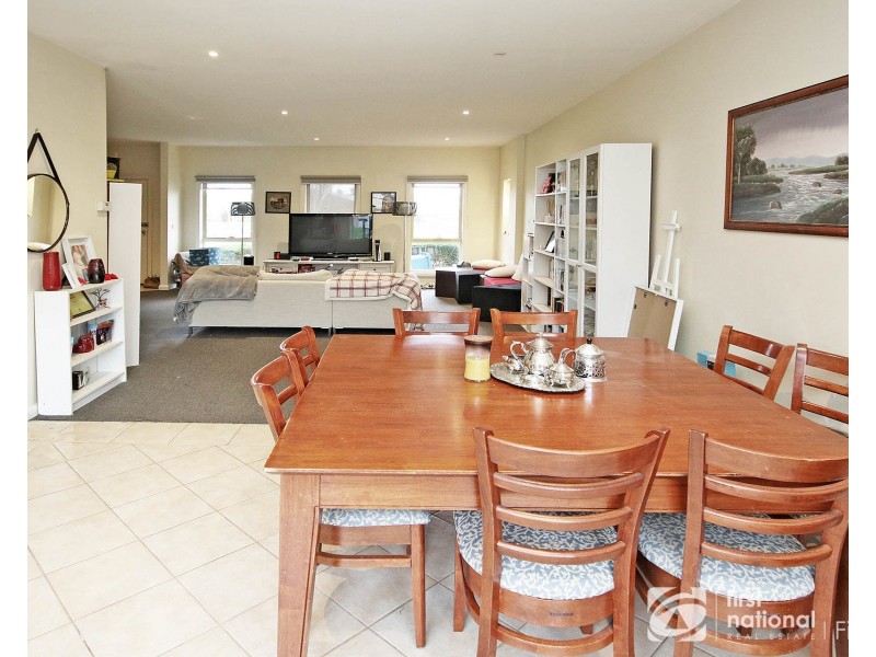 5/10 Parkhill Drive, Berwick VIC 3806