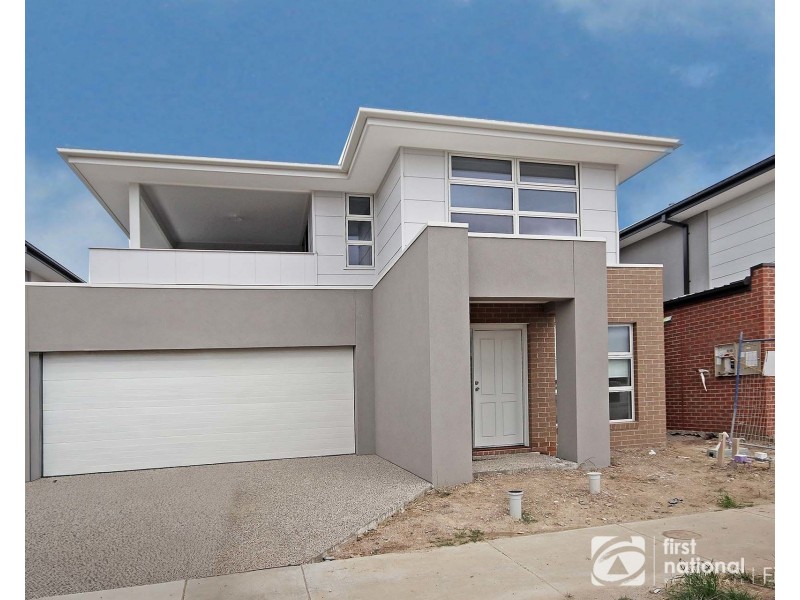 16 Lapis Street, Clyde VIC 3978