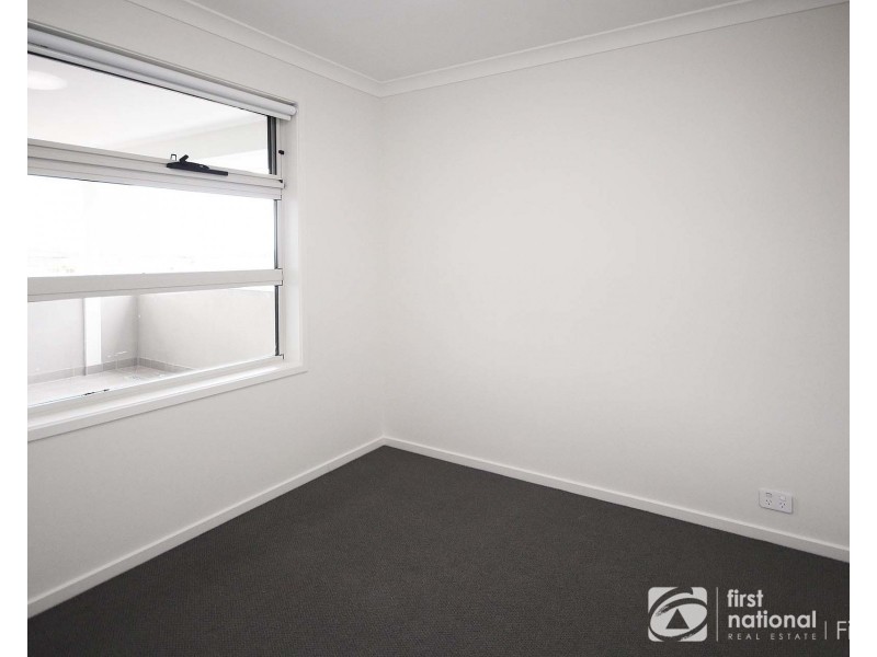 16 Lapis Street, Clyde VIC 3978