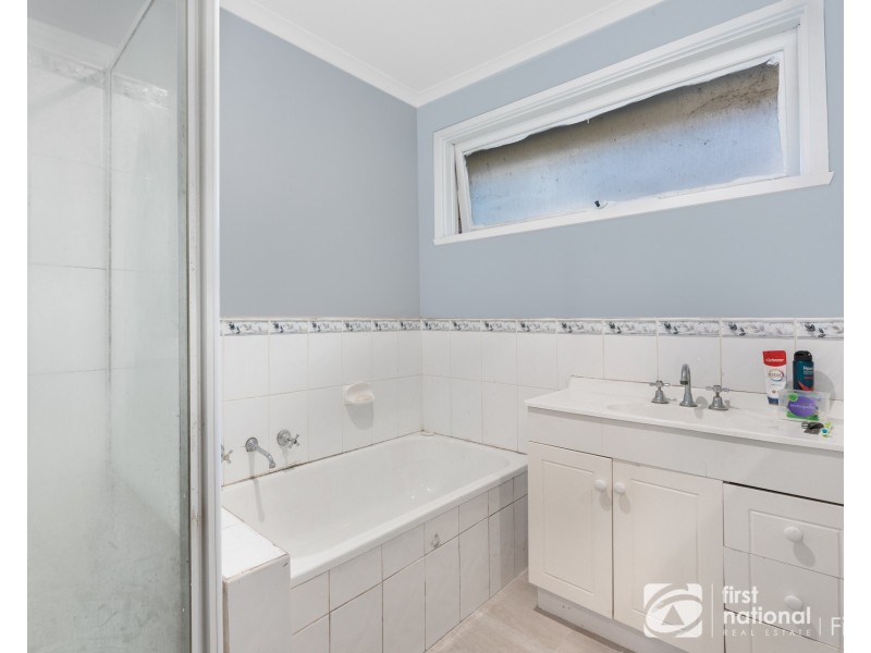23 Circle Drive North, Cranbourne VIC 3977