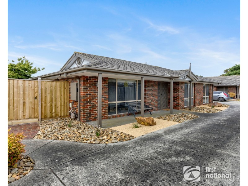 1/6 Delmont Court, Cranbourne VIC 3977