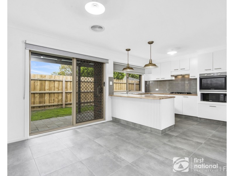 1/6 Delmont Court, Cranbourne VIC 3977
