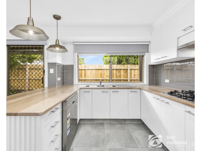 1/6 Delmont Court, Cranbourne VIC 3977