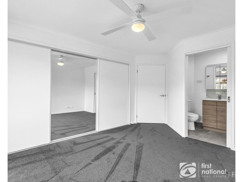 1/6 Delmont Court, Cranbourne VIC 3977