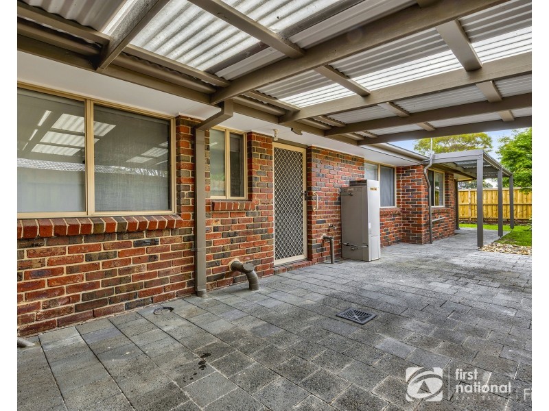 1/6 Delmont Court, Cranbourne VIC 3977