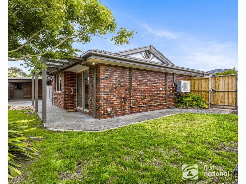 1/6 Delmont Court, Cranbourne VIC 3977