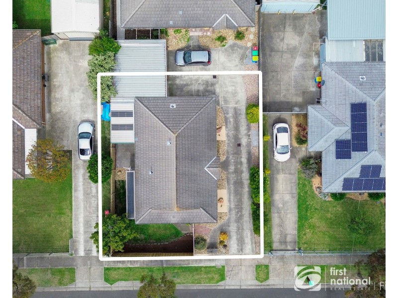 1/6 Delmont Court, Cranbourne VIC 3977