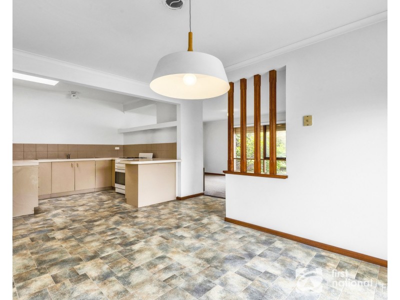 2/28 Duff Street, Cranbourne VIC 3977