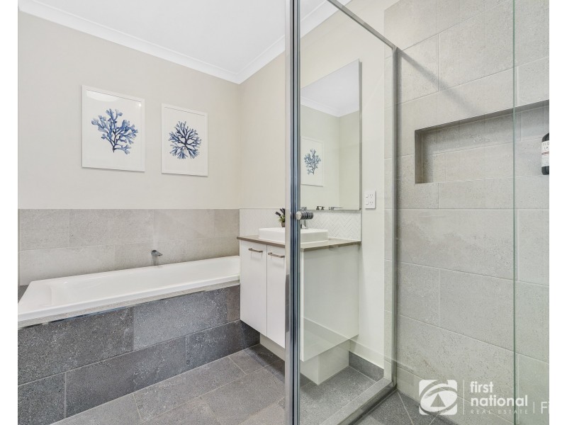 3 Splendour Lane, Berwick VIC 3806