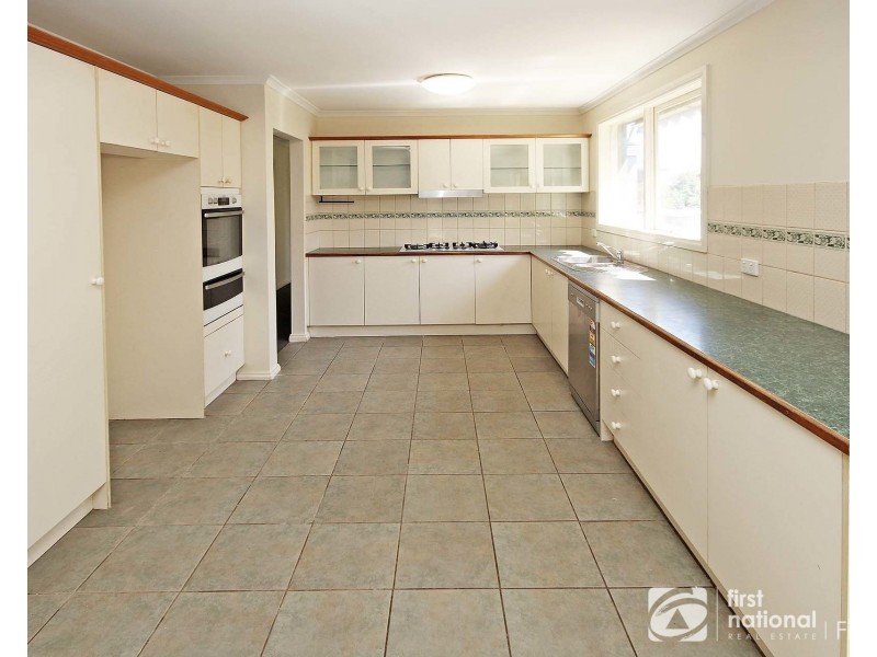 139 Bemersyde Drive, Berwick VIC 3806