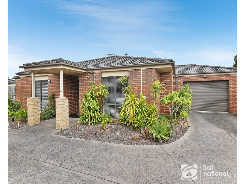 5/11-13 Elizabeth Street, Cranbourne North VIC 3977