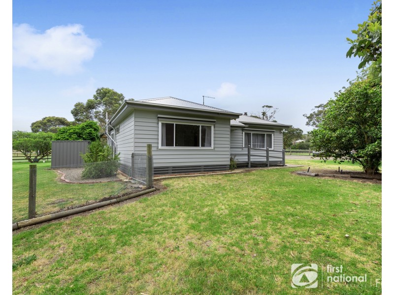 191-193 Smiths Lane, Cranbourne South VIC 3977