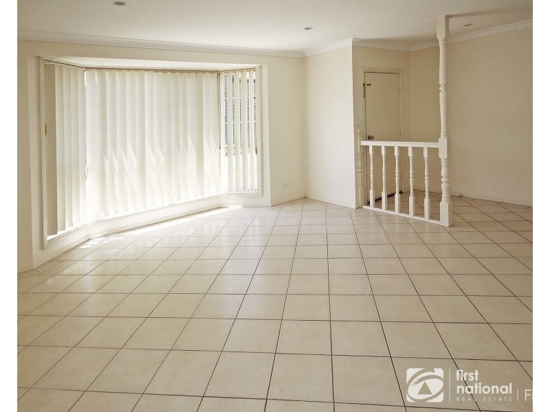 2/37 Lyall Street, Cranbourne VIC 3977