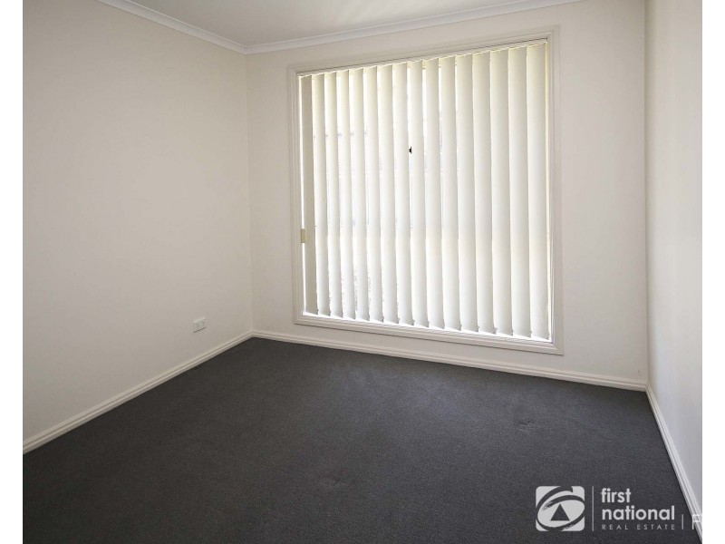 2/37 Lyall Street, Cranbourne VIC 3977