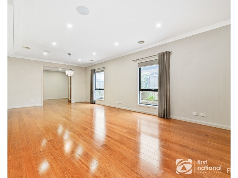 34 Brightstone Drive, Clyde North VIC 3978