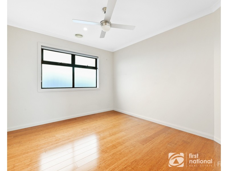 34 Brightstone Drive, Clyde North VIC 3978