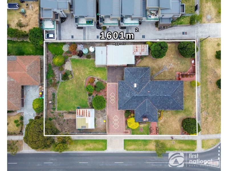28 Russell Street, Cranbourne VIC 3977