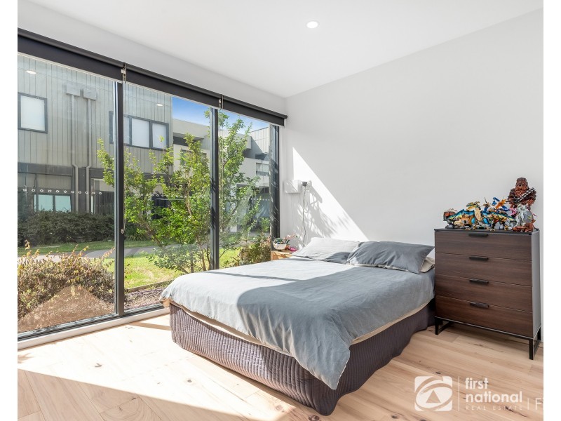 8 Push Pea Way, Cranbourne West VIC 3977