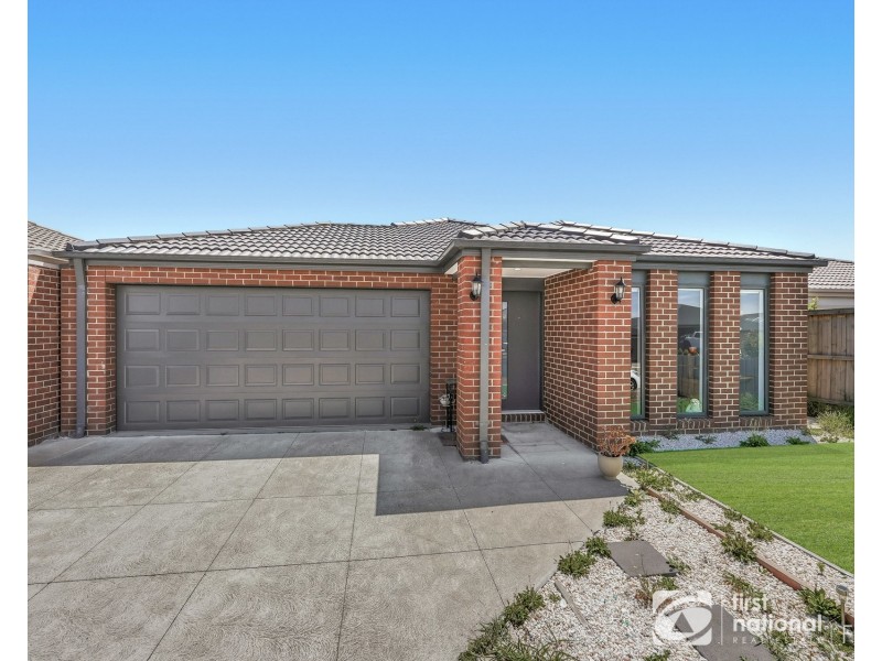 11 Renoir Avenue, Pakenham VIC 3810