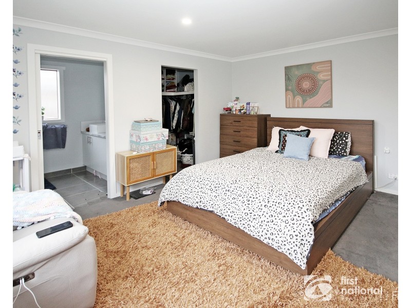 11 Renoir Avenue, Pakenham VIC 3810