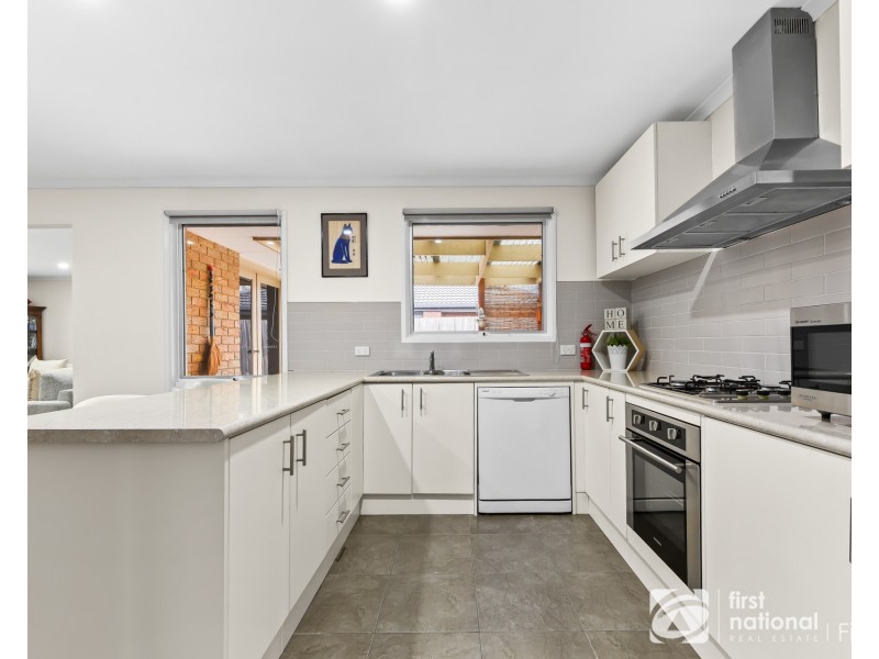 134 Courtenay Avenue, Cranbourne North VIC 3977