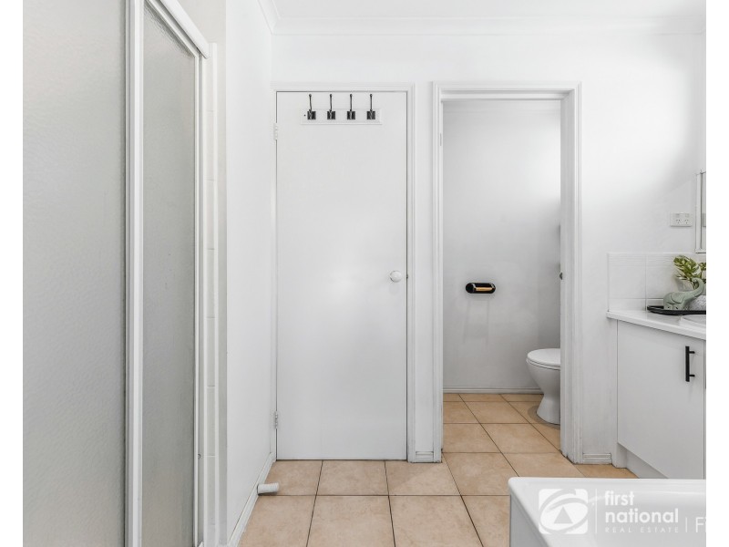 6 Taldra Place, Cranbourne West VIC 3977