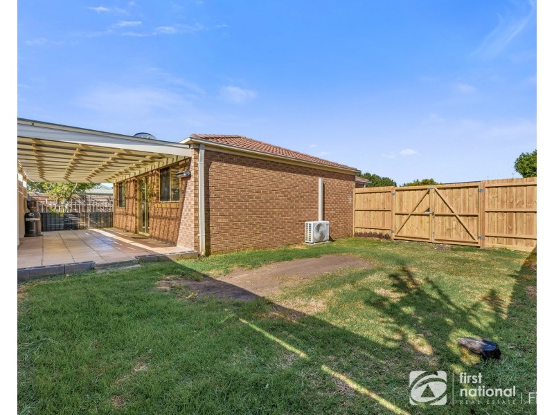 6 Taldra Place, Cranbourne West VIC 3977