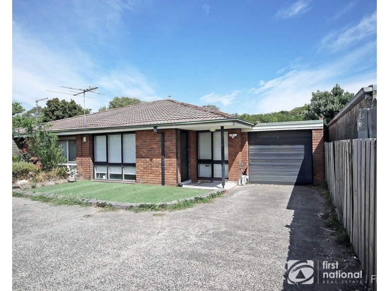4/15 Tucker Street, Cranbourne VIC 3977
