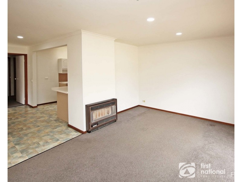 2/28 Duff Street, Cranbourne VIC 3977