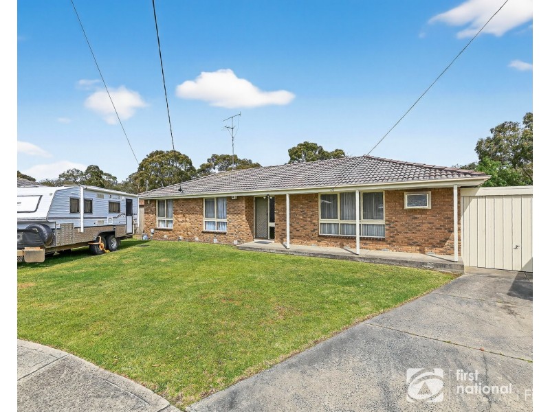 8 Dalray Court, Cranbourne VIC 3977