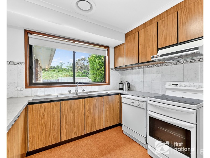 8 Dalray Court, Cranbourne VIC 3977