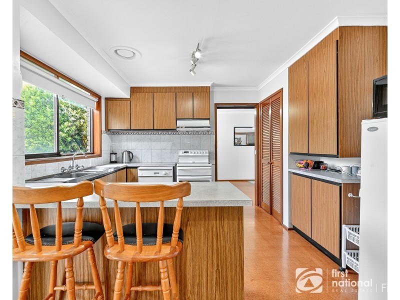 8 Dalray Court, Cranbourne VIC 3977