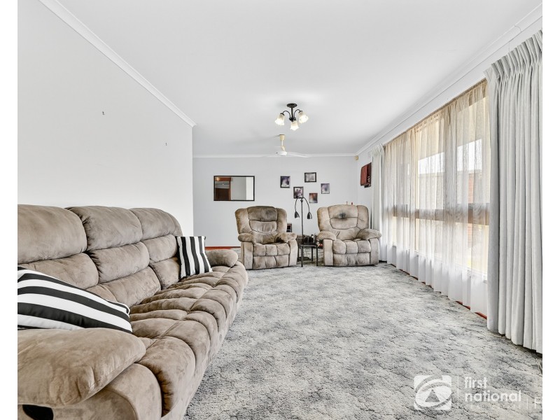 8 Dalray Court, Cranbourne VIC 3977