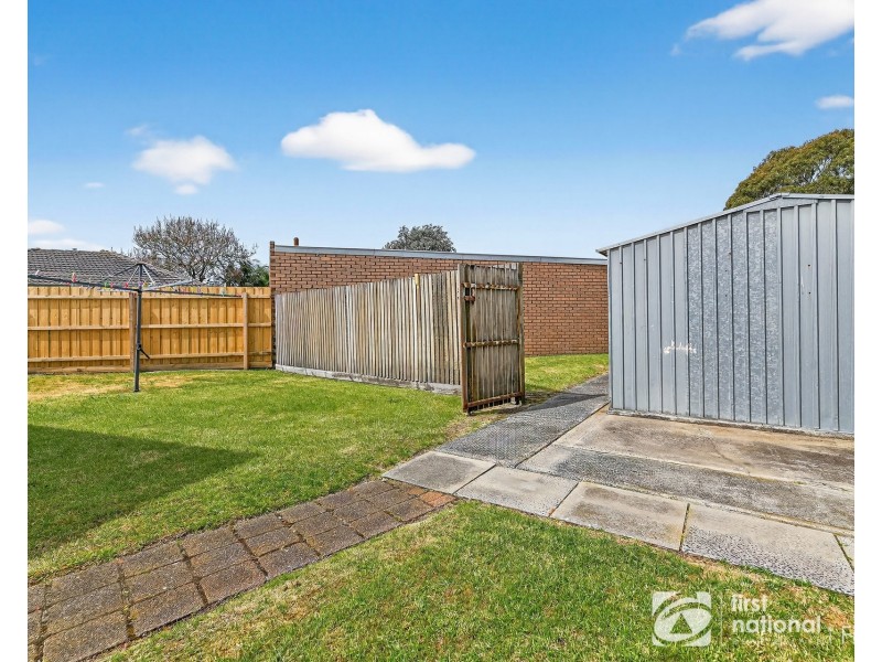 8 Dalray Court, Cranbourne VIC 3977