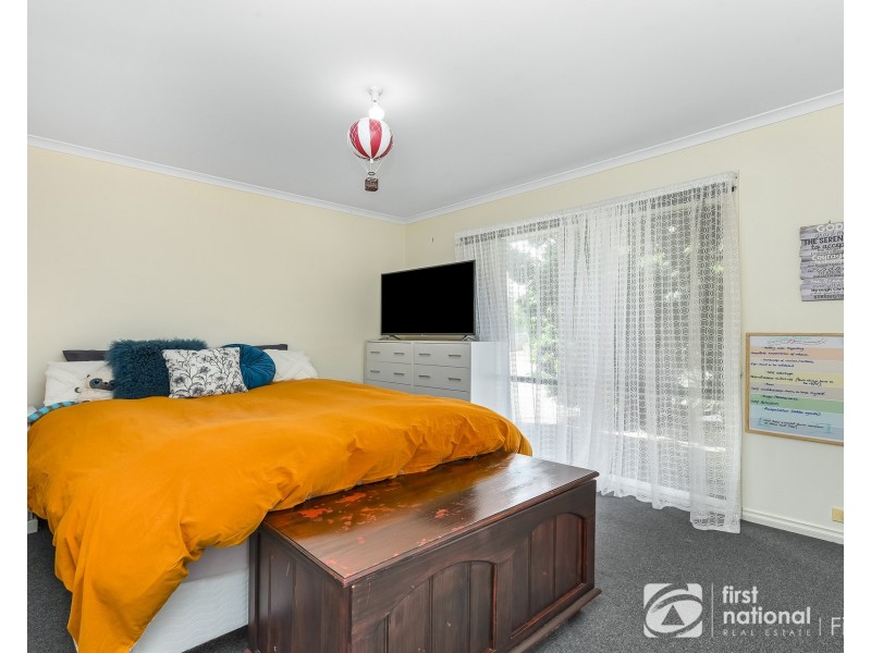 12 Linda Drive, Cranbourne VIC 3977