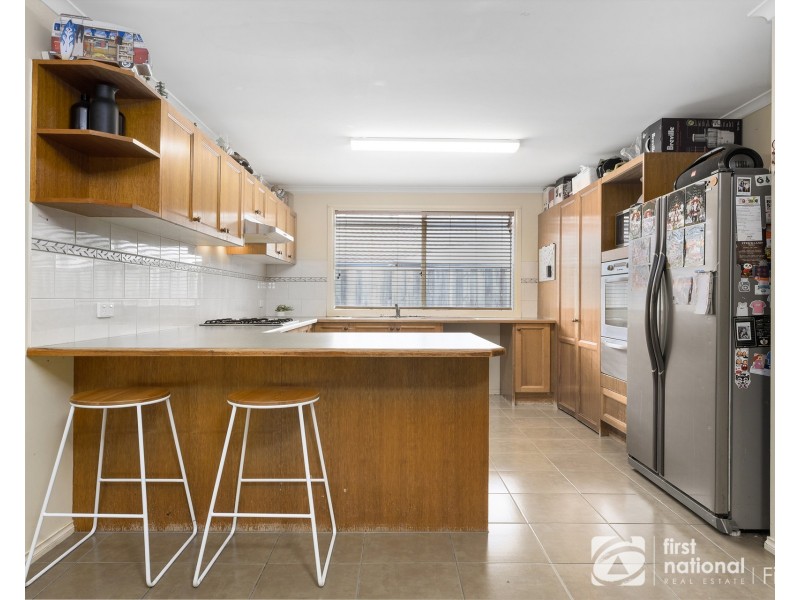 32 Honey Myrtle Way, Cranbourne VIC 3977