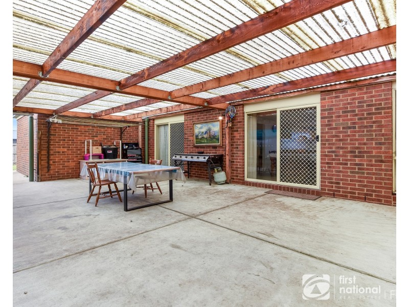 32 Honey Myrtle Way, Cranbourne VIC 3977