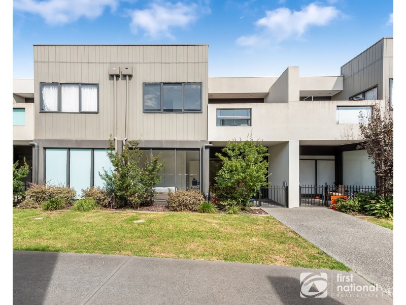 8 Push Pea Way, Cranbourne West VIC 3977