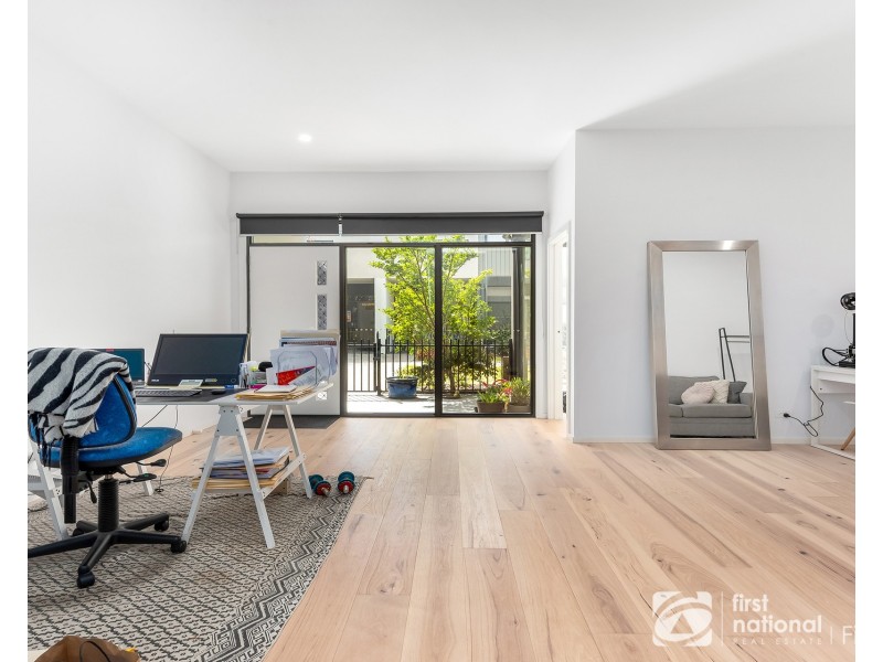 8 Push Pea Way, Cranbourne West VIC 3977