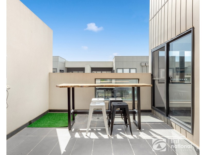 8 Push Pea Way, Cranbourne West VIC 3977