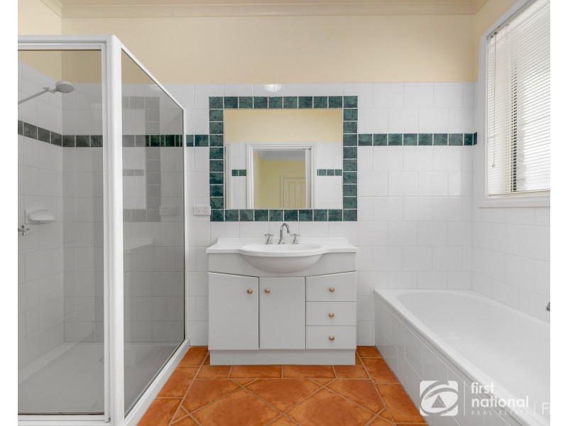 2/6 Lawson Close, Cranbourne VIC 3977