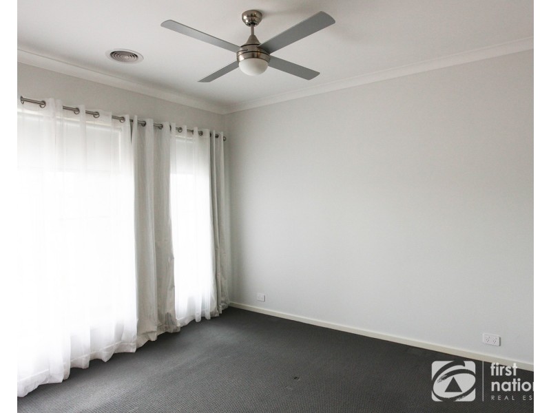 49 Adriatic Circuit, Clyde VIC 3978