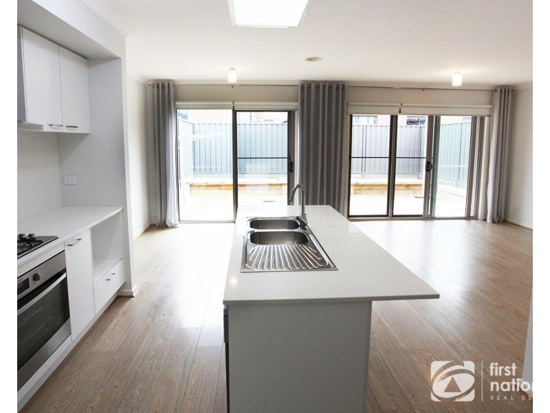 49 Adriatic Circuit, Clyde VIC 3978