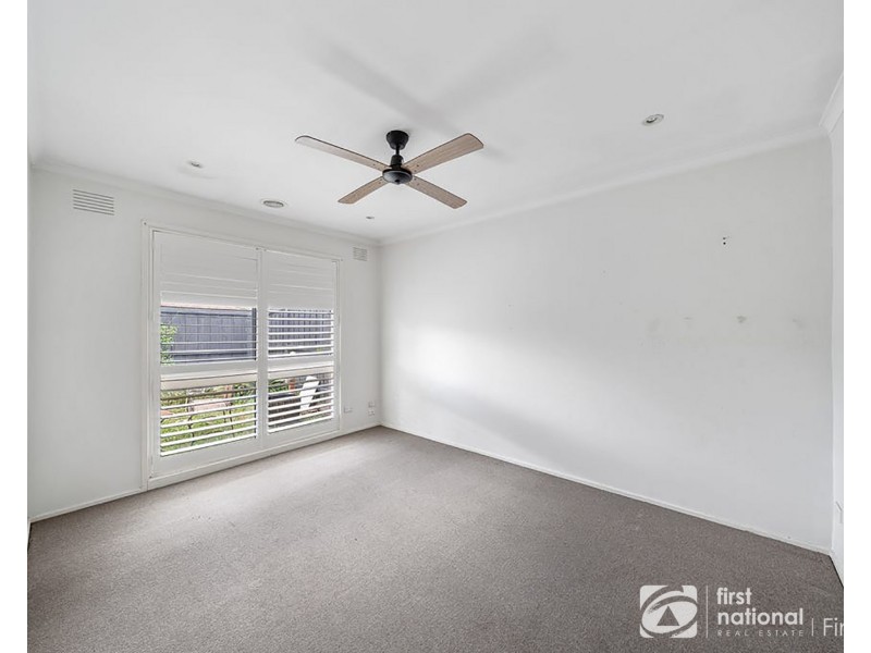 2/28 Latrobe Street, Cranbourne VIC 3977