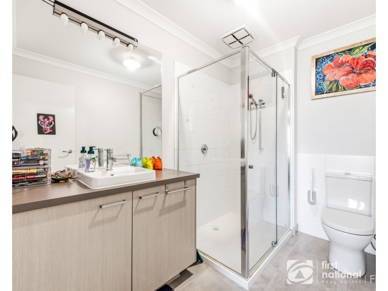 5 Fairweather Parade, Officer VIC 3809