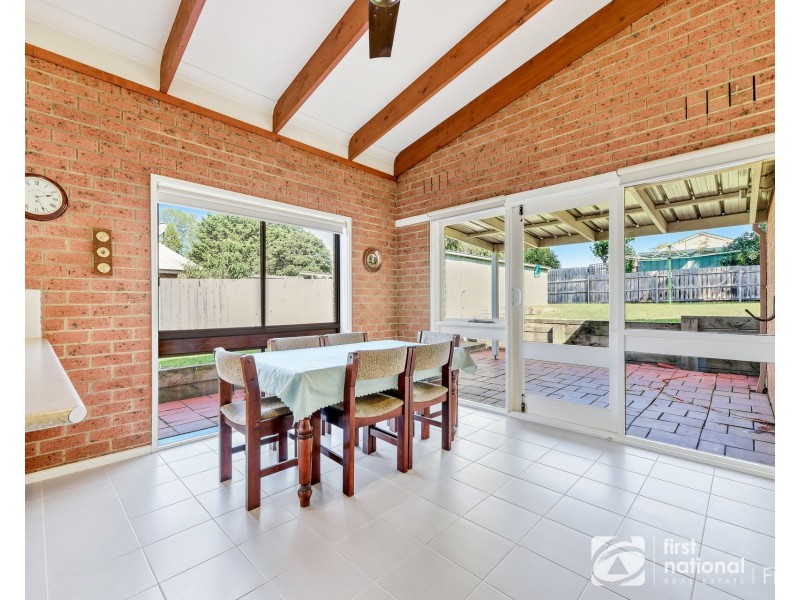 8 Seagull Close, Blind Bight VIC 3980