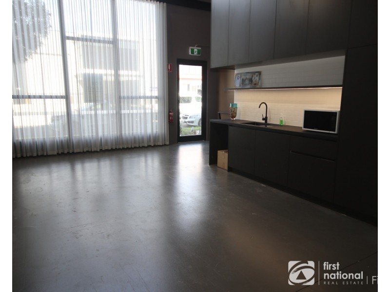 Level 1/9 Maughan Way, Cranbourne West VIC 3977