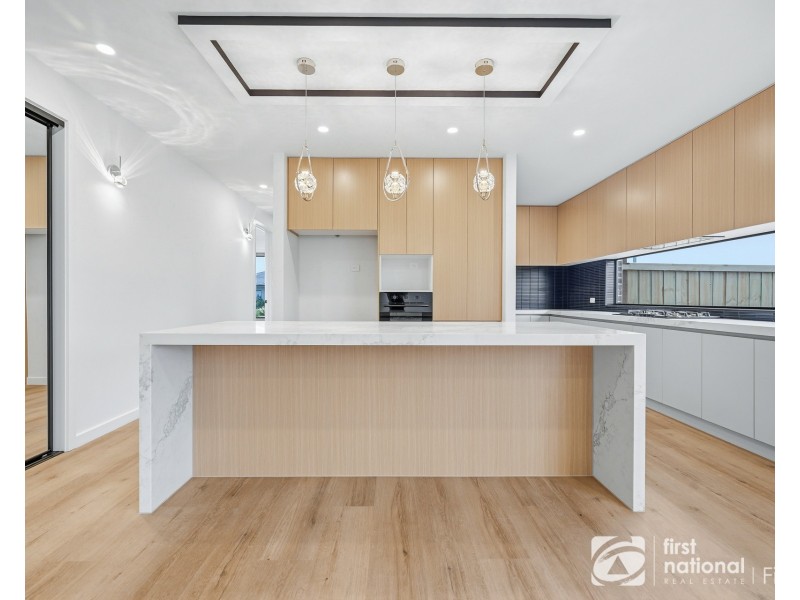 10 Abiku Road, Cranbourne South VIC 3977