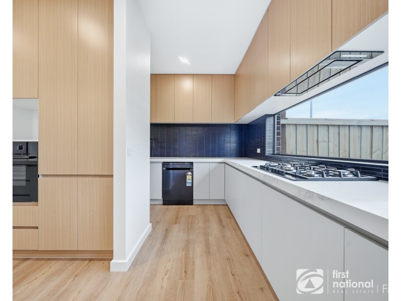 10 Abiku Road, Cranbourne South VIC 3977