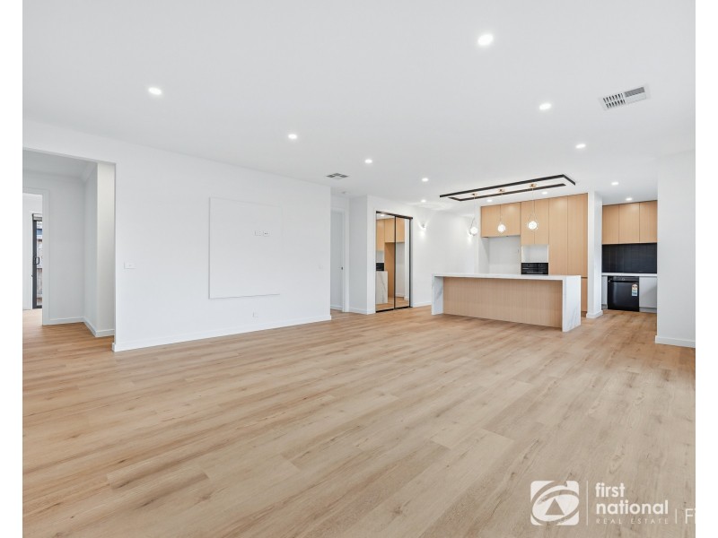 10 Abiku Road, Cranbourne South VIC 3977